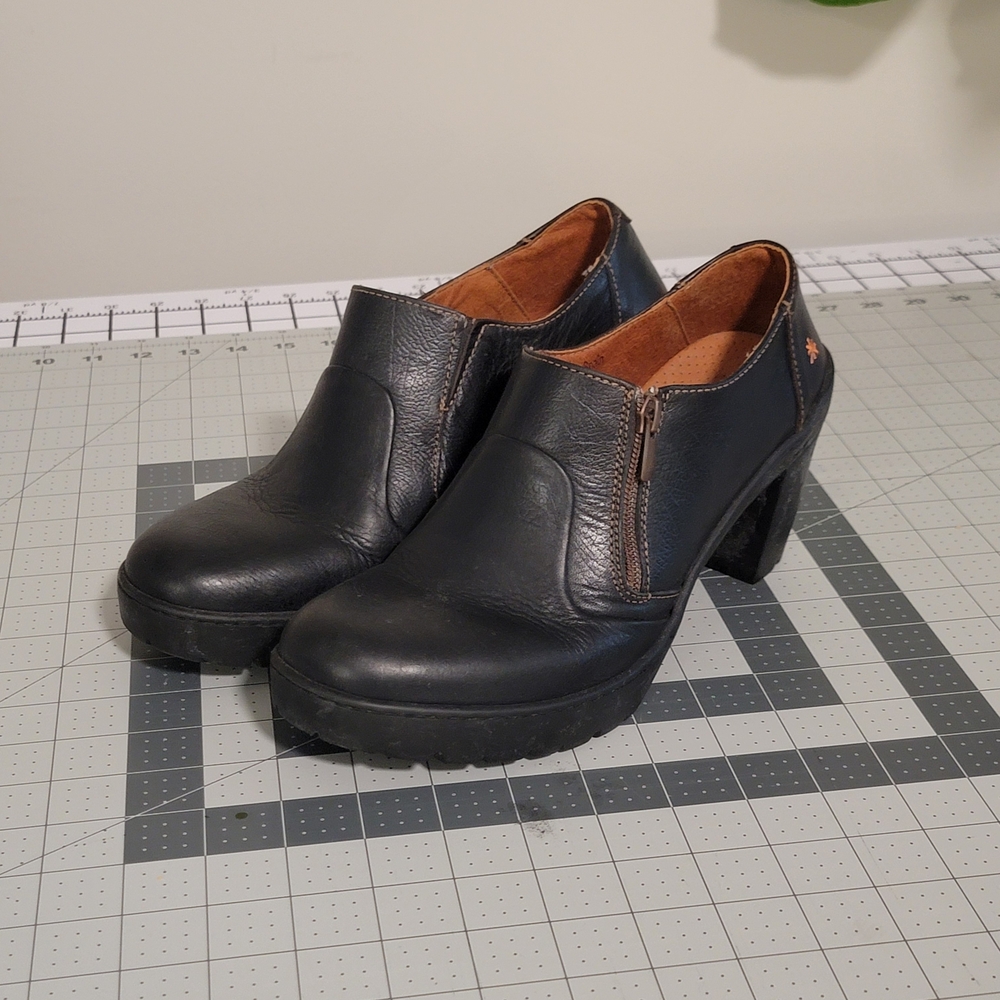 Art Company Black Leather Women's Booties/clogs EU 41 ( US 9.5)